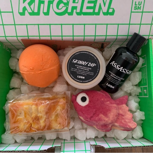 LUSH Kitchen April 2023 Box - Picture 2 of 3
